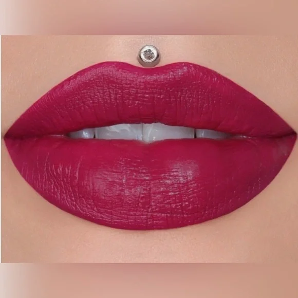 Jeffree Star Velvet Trap Lipstick - Major Attitude - Picture 3 of 3